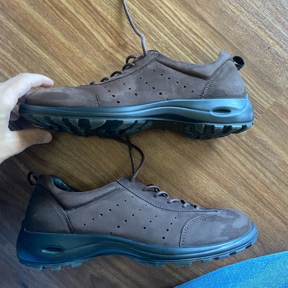 Ecco Shoes - Picture 5 of 5